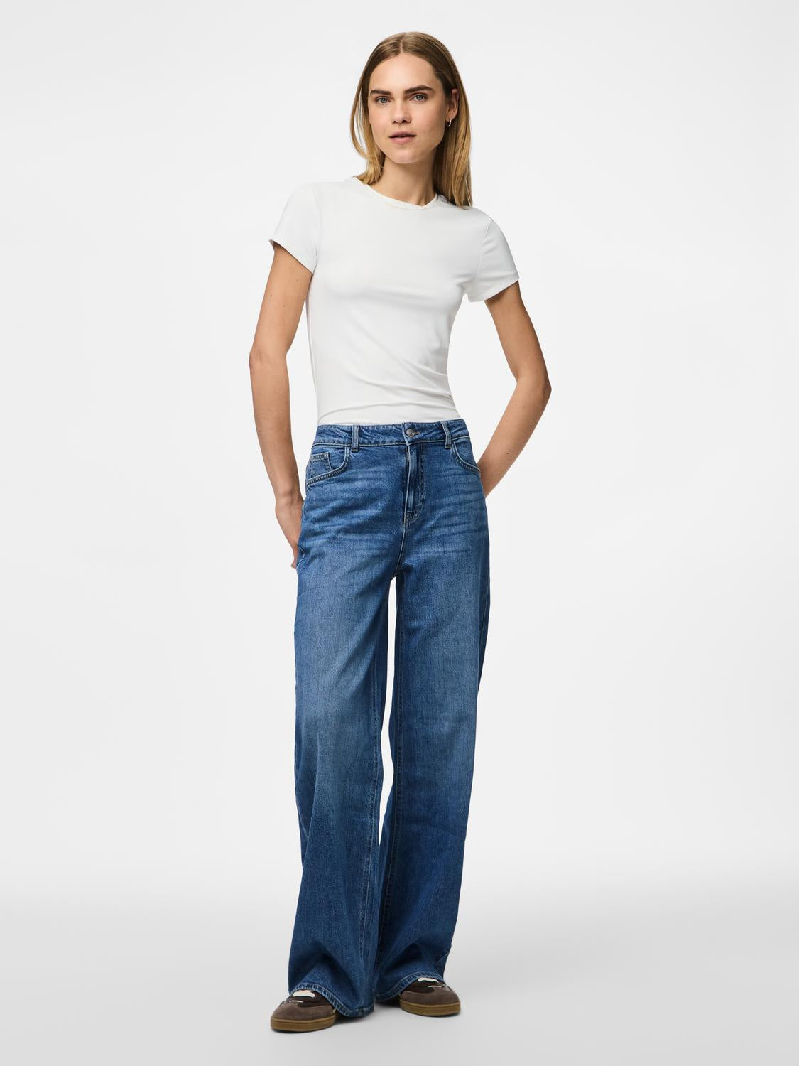 PIECES SILKE MW WIDE JEANS - MEDIUM BLUE DENIM