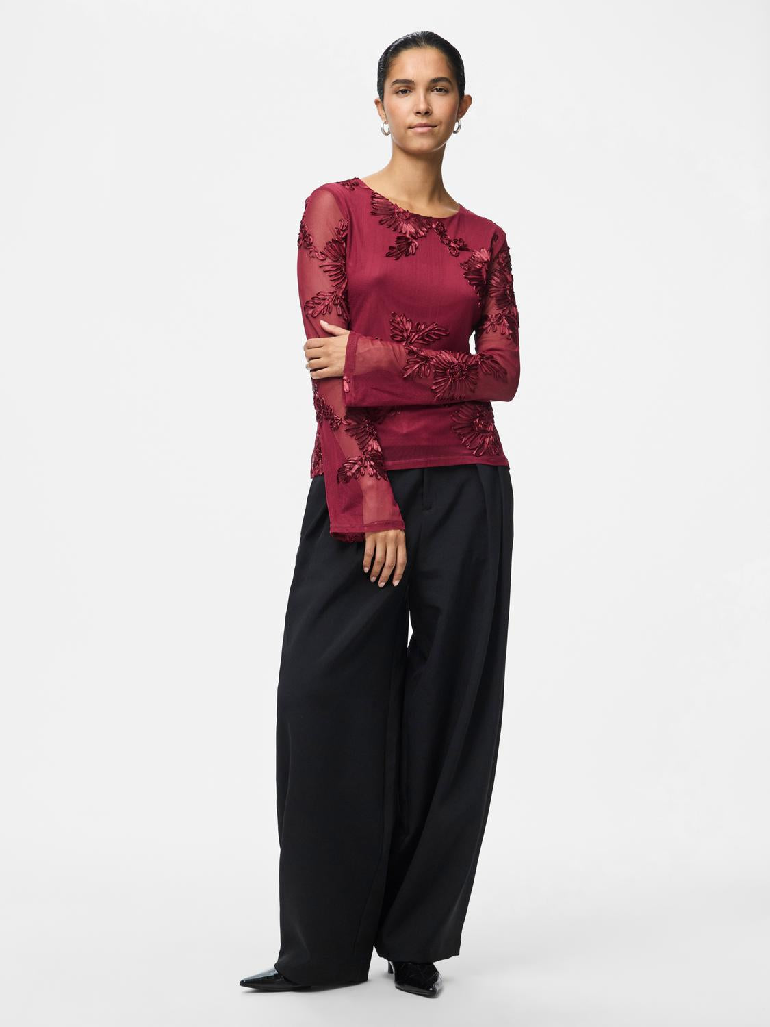 PIECES OFFIA LS BOATNECK TOP