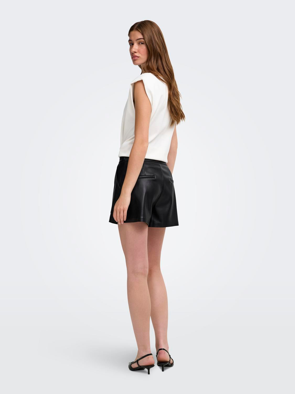 ONLY TRICIA FAUX LEATHER SHORTS