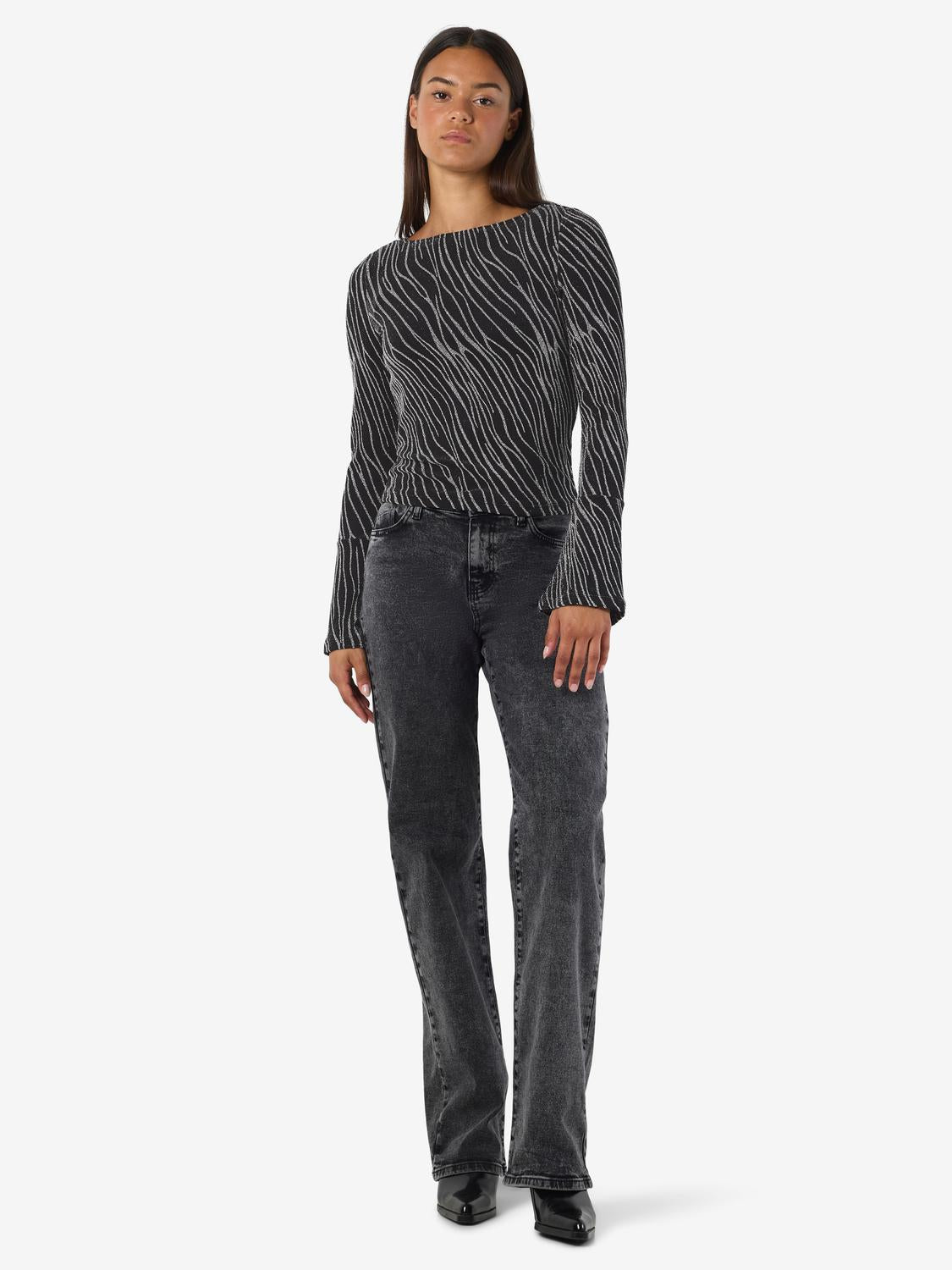 NOISY MAY GILLY L/S BOATNECK BELLSLEEVE TOP