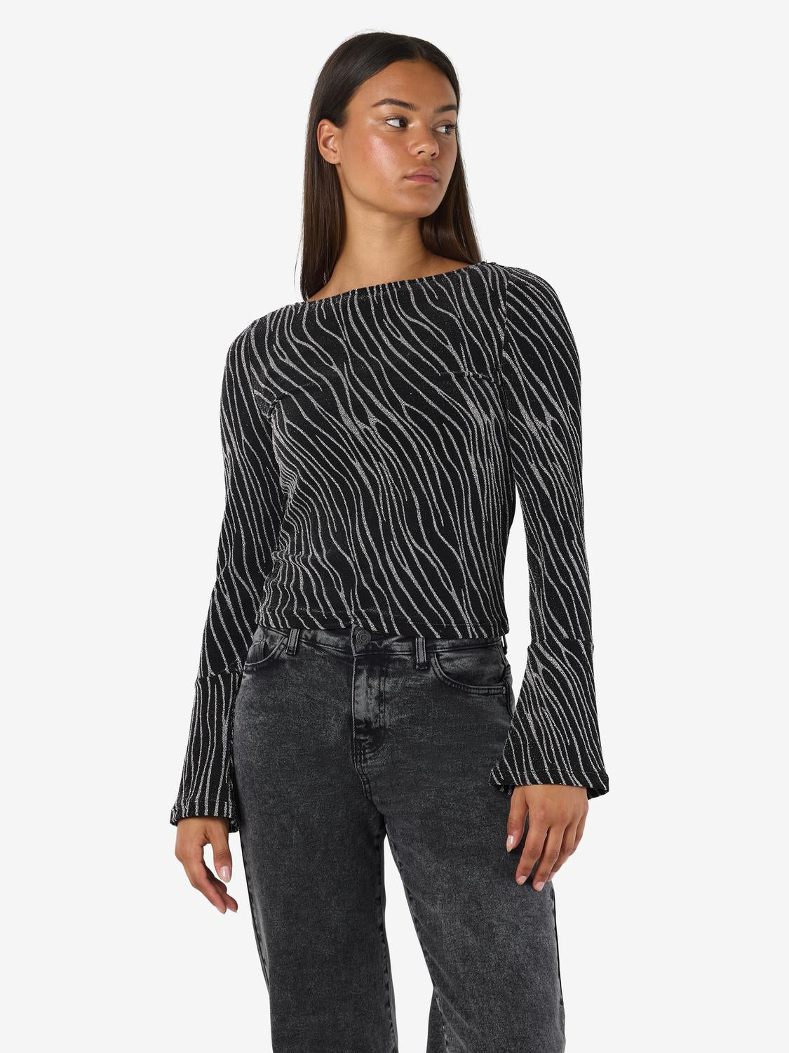 NOISY MAY GILLY L/S BOATNECK BELLSLEEVE TOP